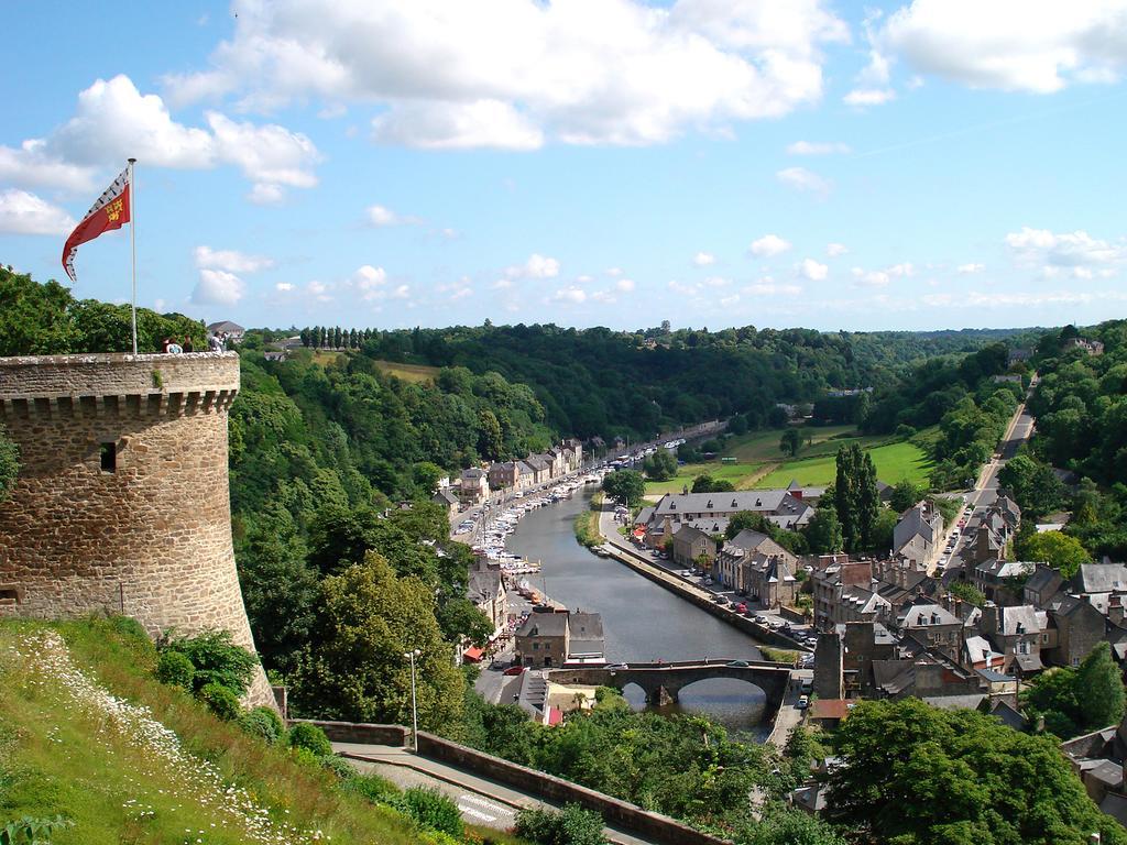 Le Medieval - Hotel Le Challonge Dinan Zewnętrze zdjęcie