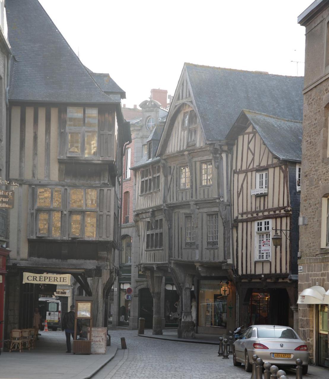 Le Medieval - Hotel Le Challonge Dinan Zewnętrze zdjęcie